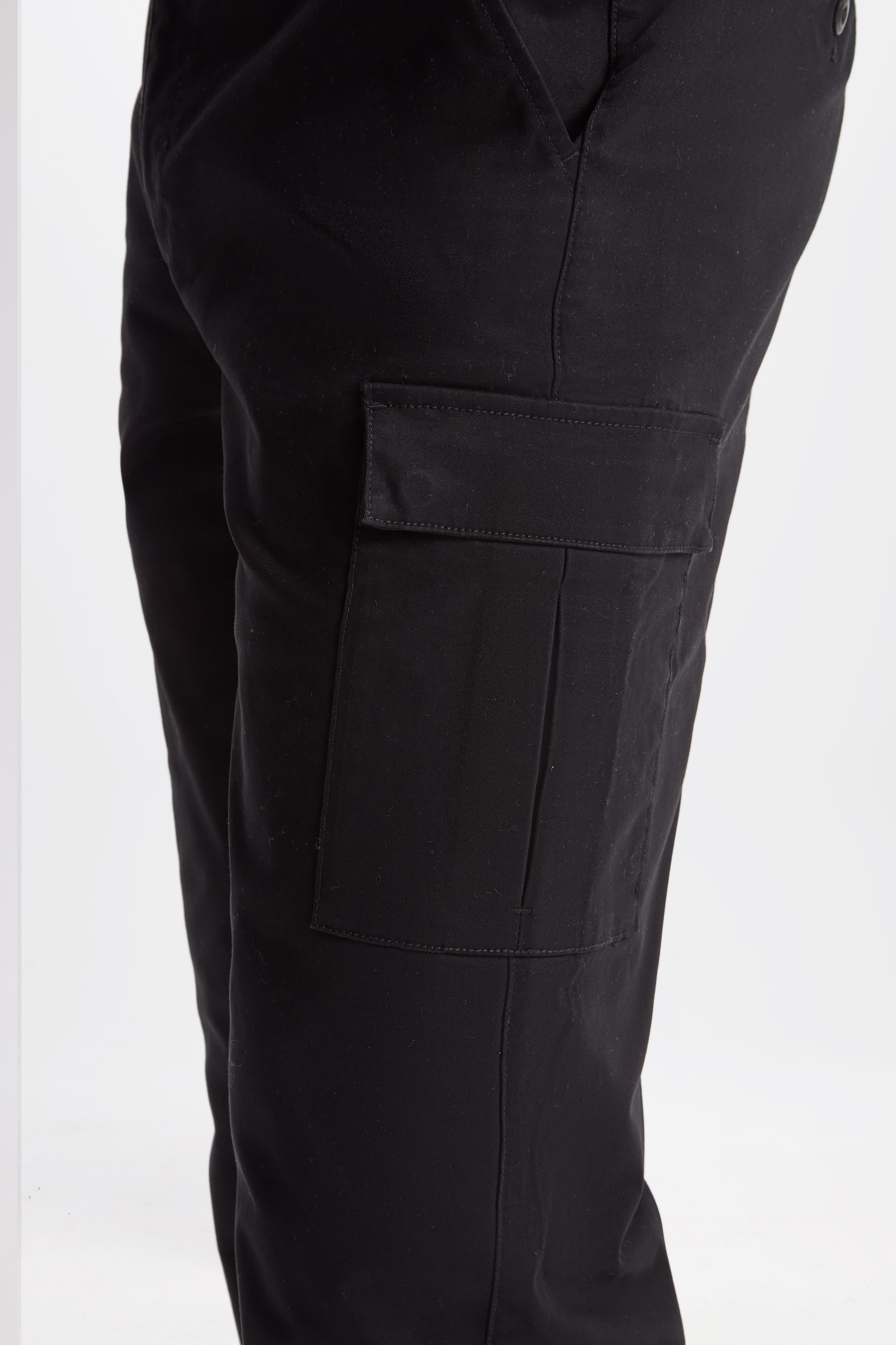 THE CARGO TROUSERS