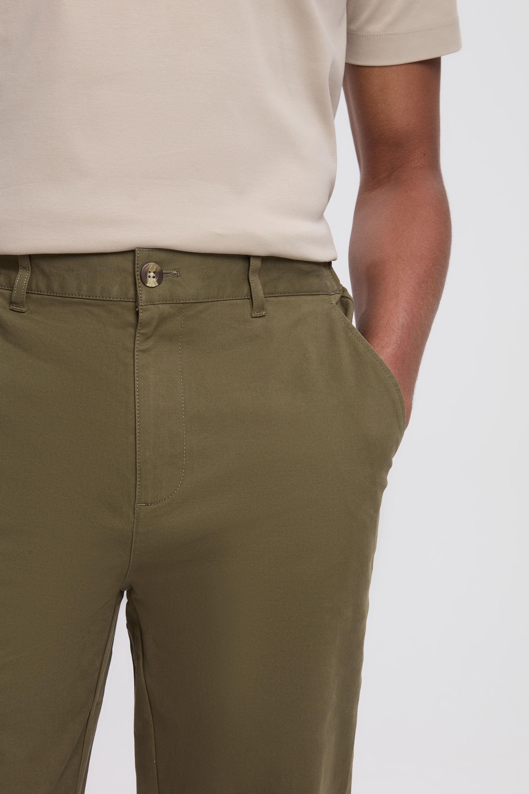THE TWILL CHINO