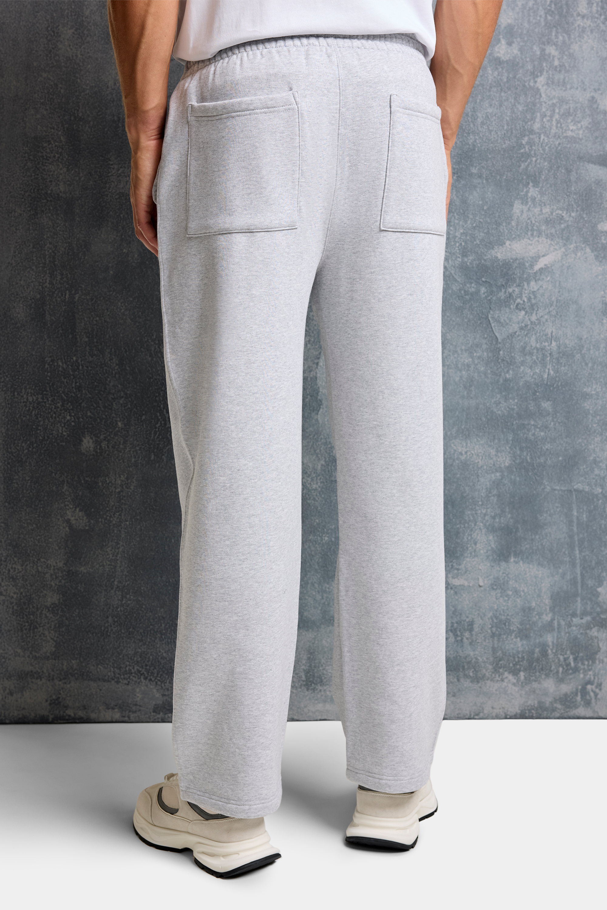 THE MILAN JOGGER