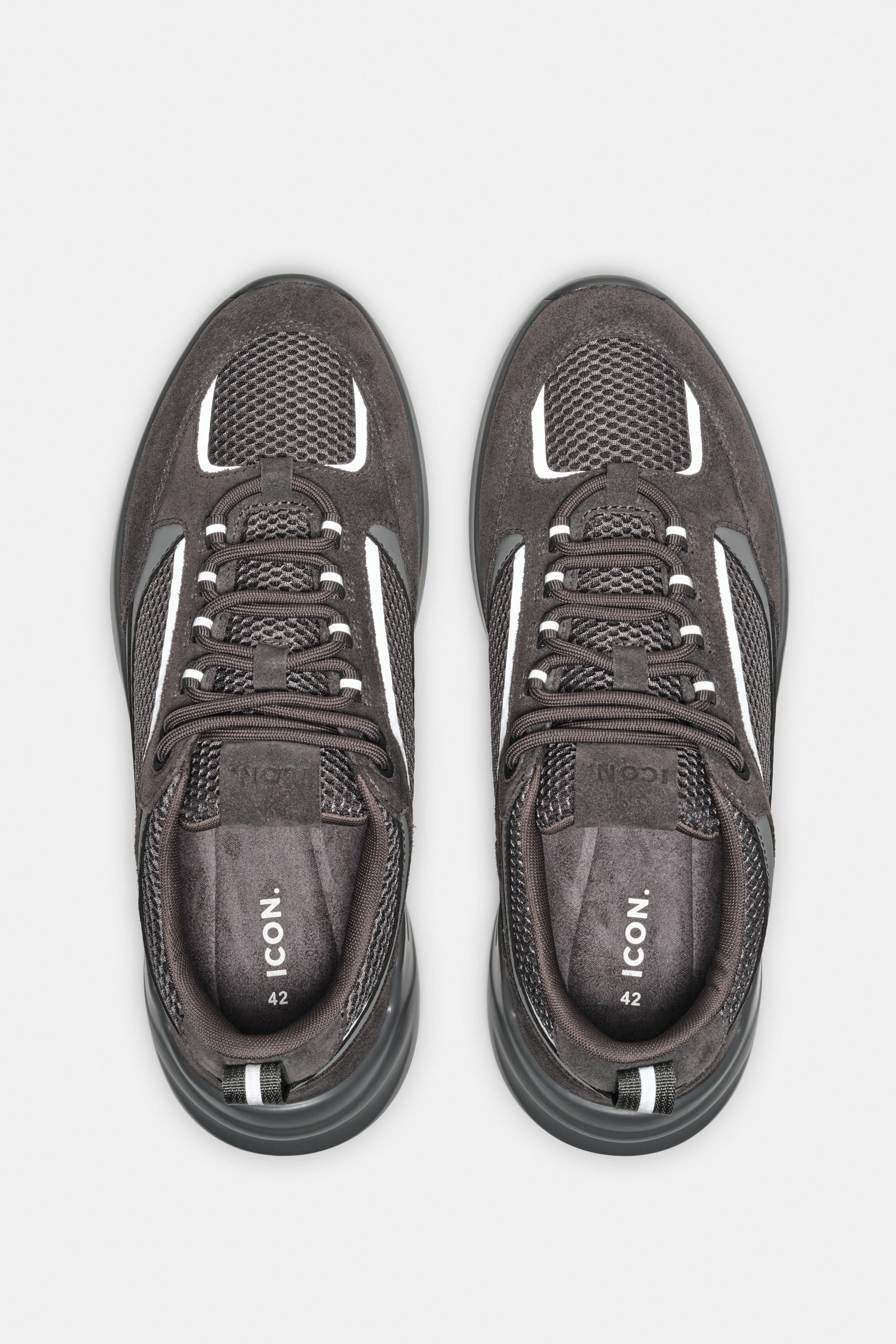 THE AREZZO RUNNER