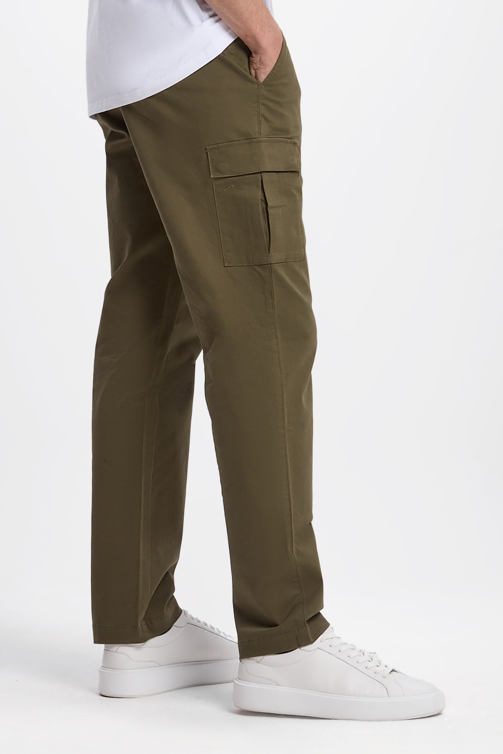 THE CARGO TROUSERS