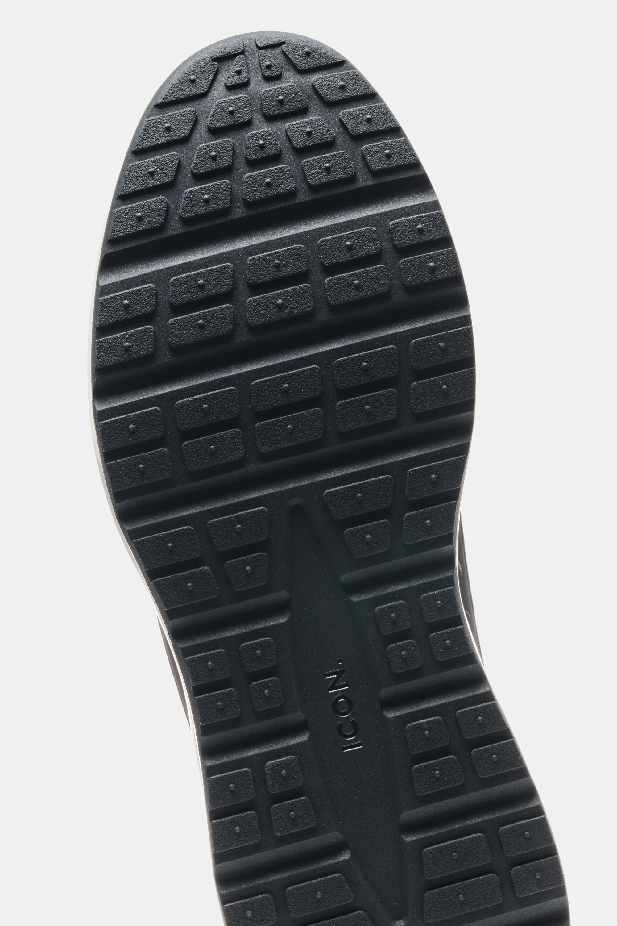 THE AREZZO RUNNER