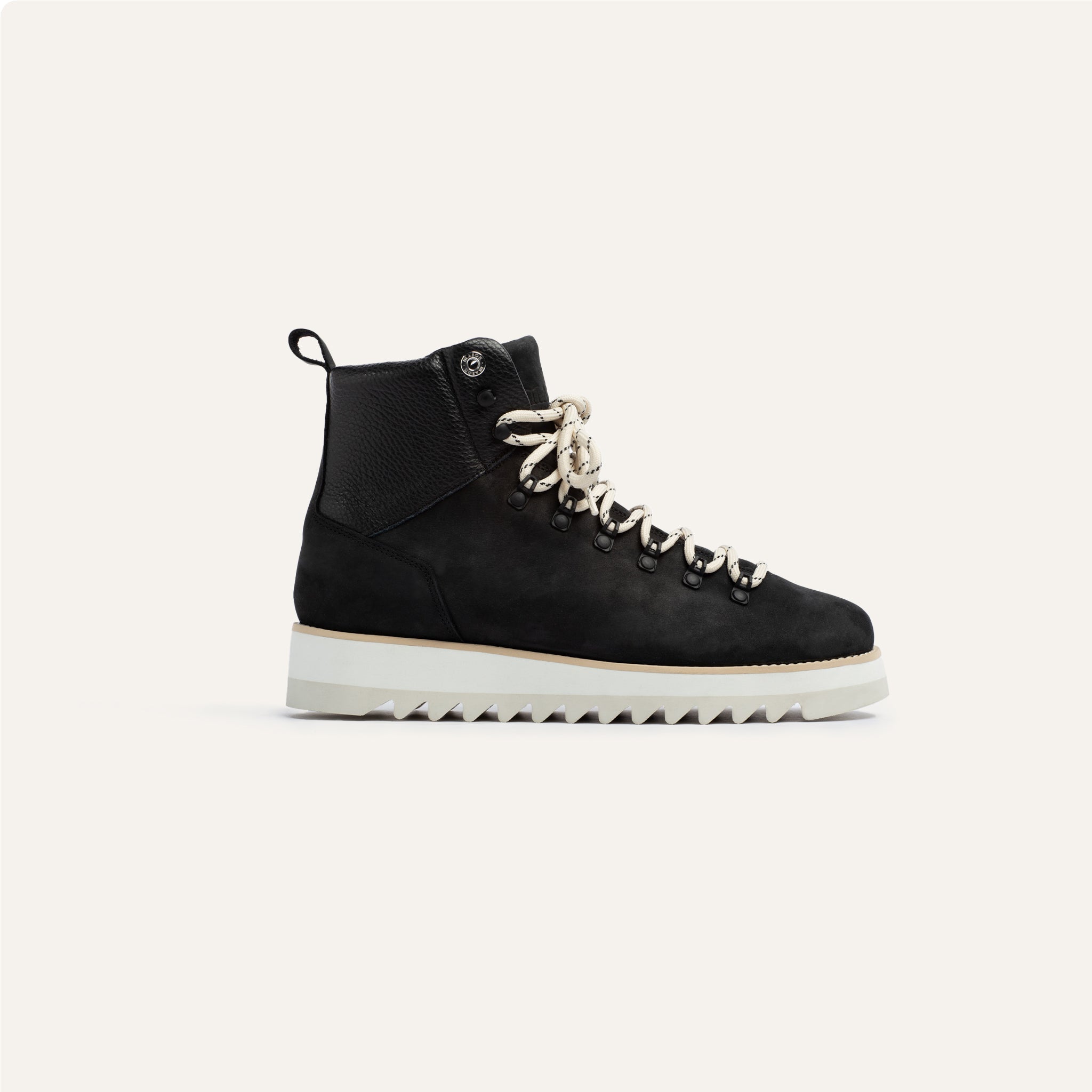 Massif Hi Montagna Black