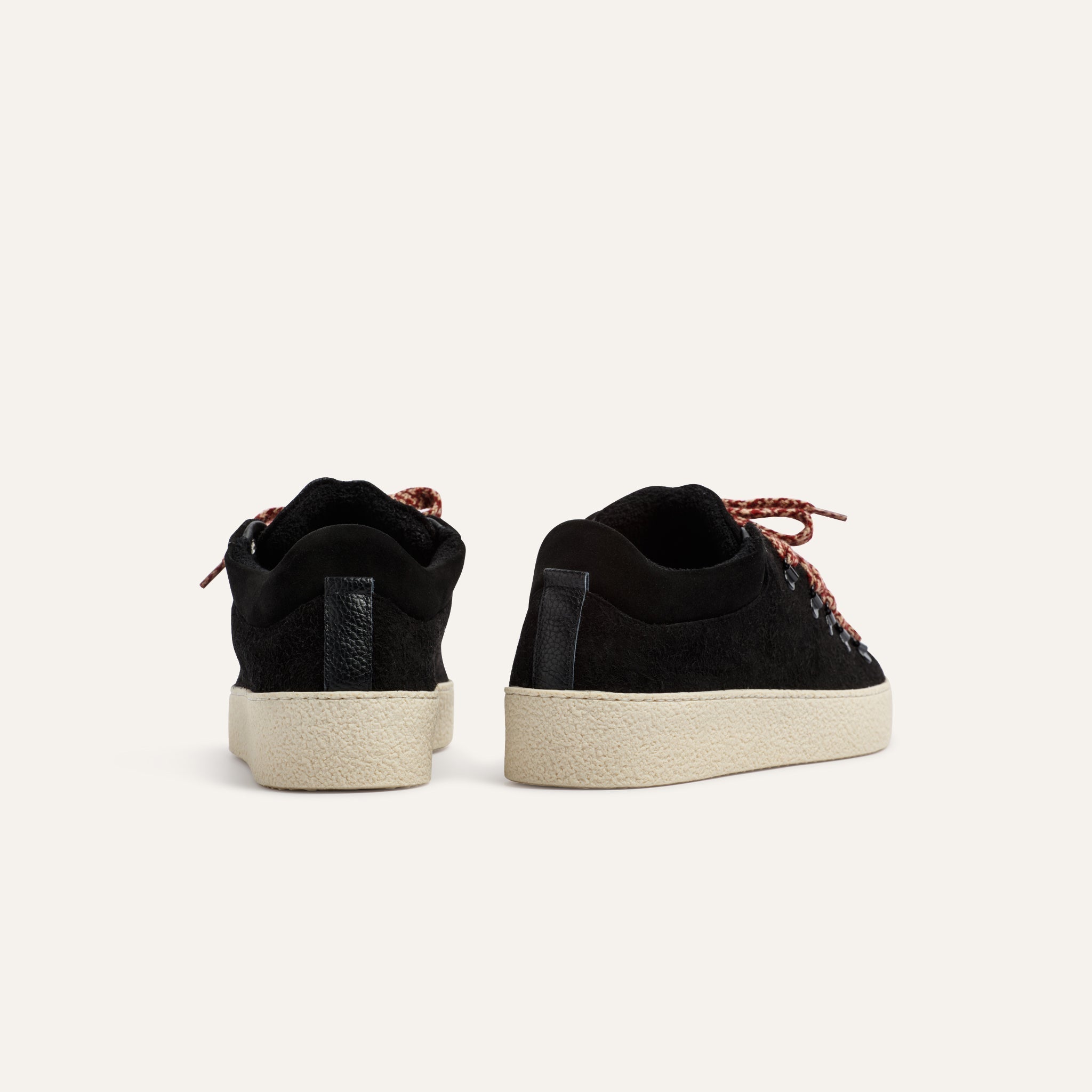 Maximo Nuovo Black