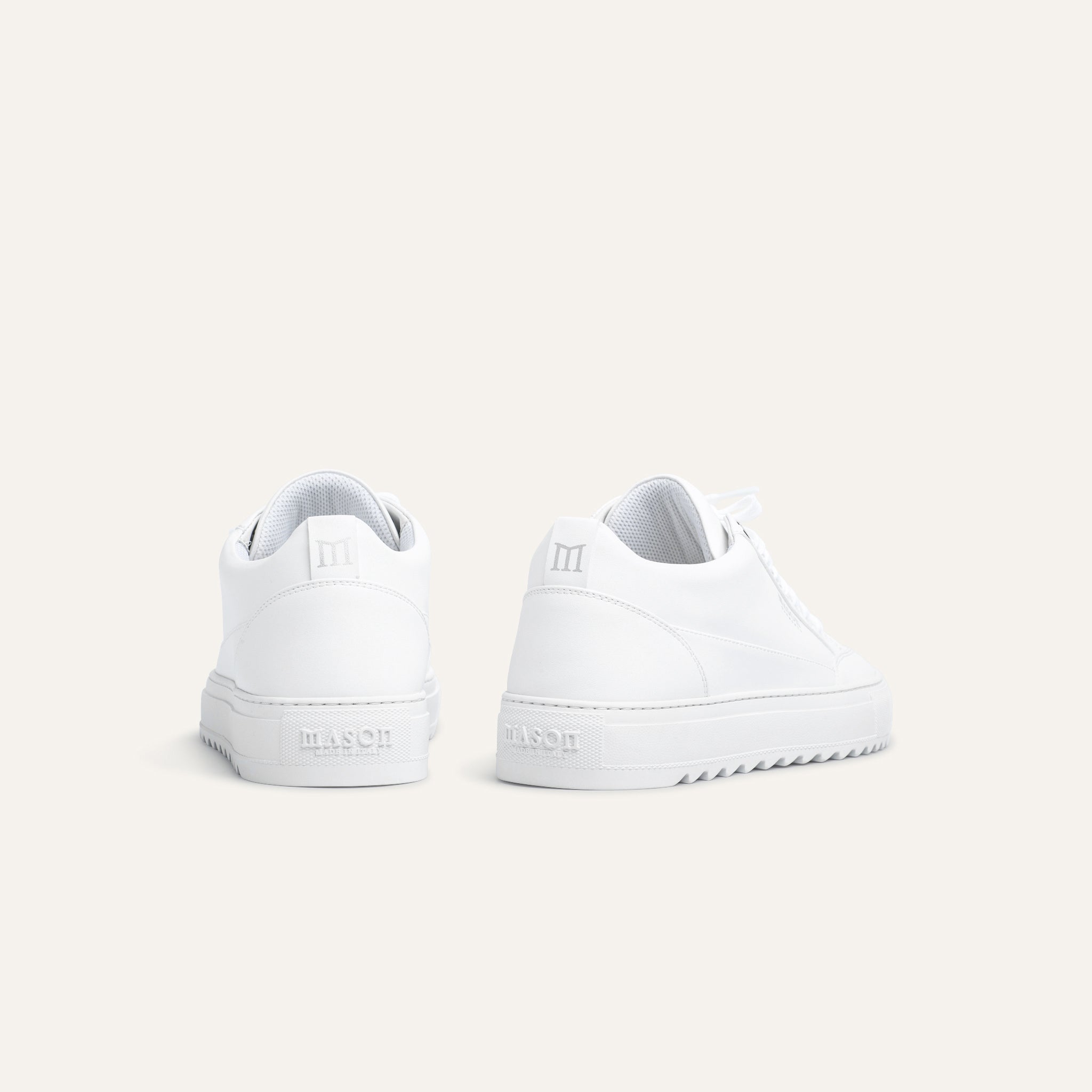Tia Nuovo White