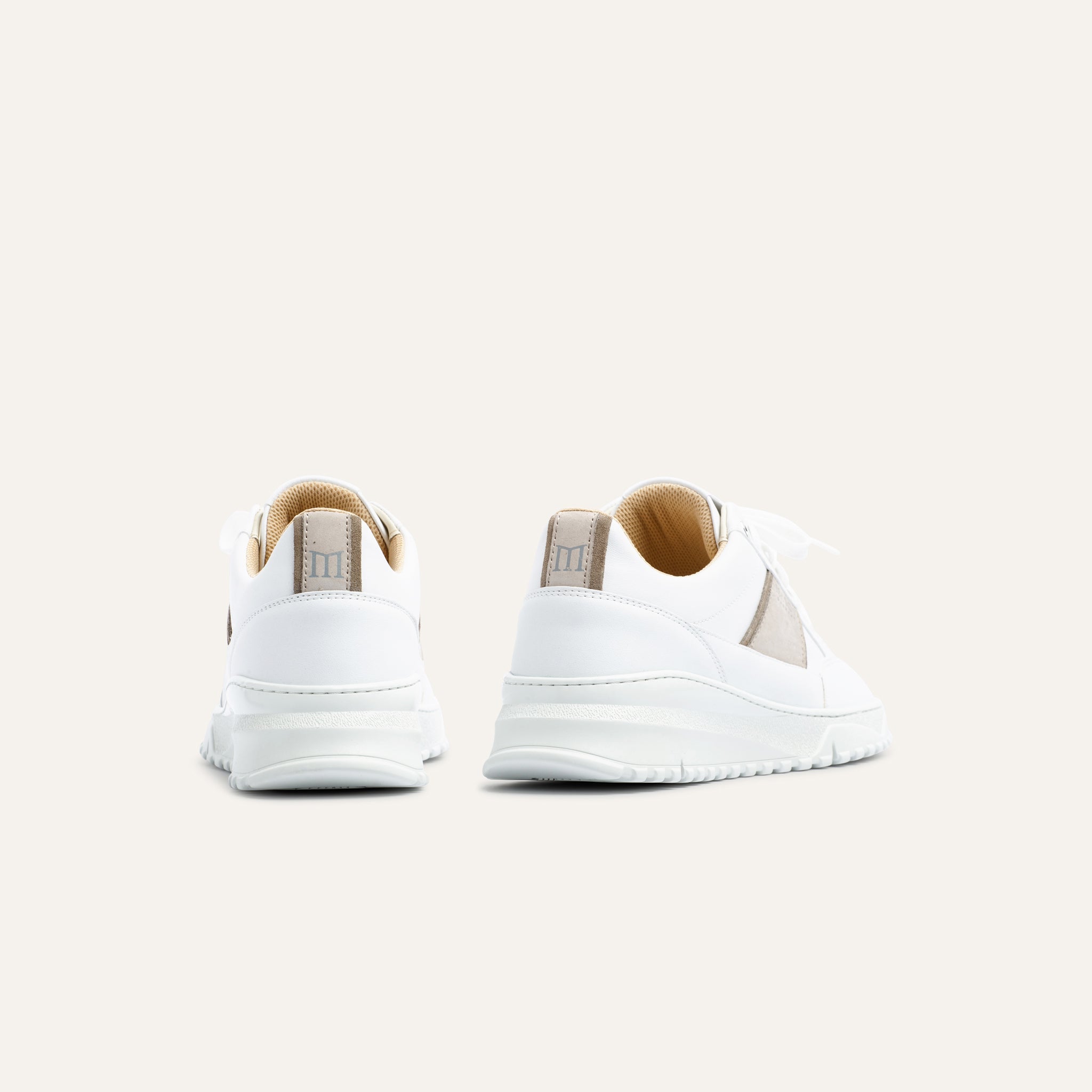 Tia Runner White
